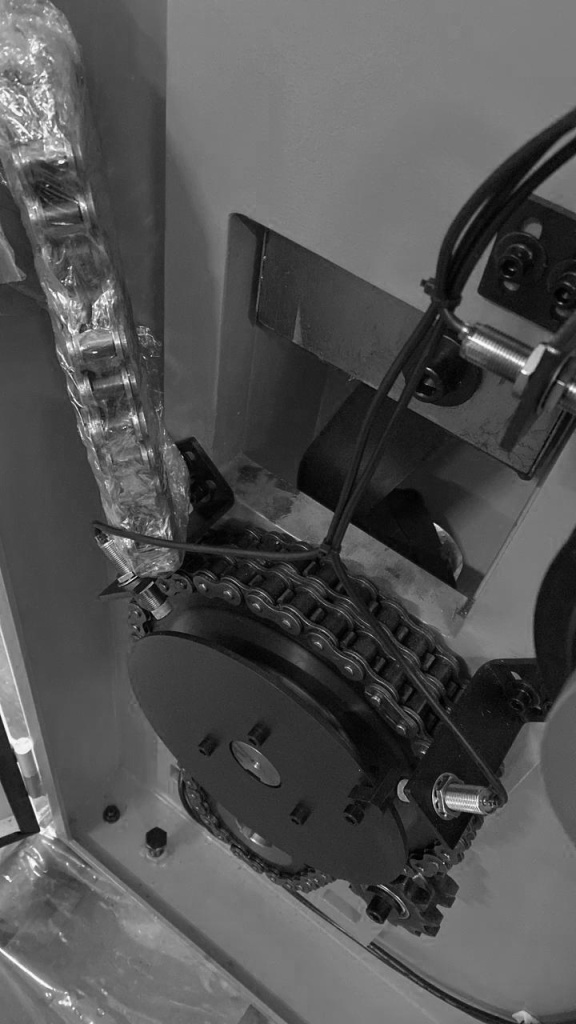 Теперь на EFMSах, мощные двойные цепи со звездочками 19.04 (1).22.jpg Теперь на EFMSах, мощные двойные цепи со звездочками 19.04 (1).22.jpg