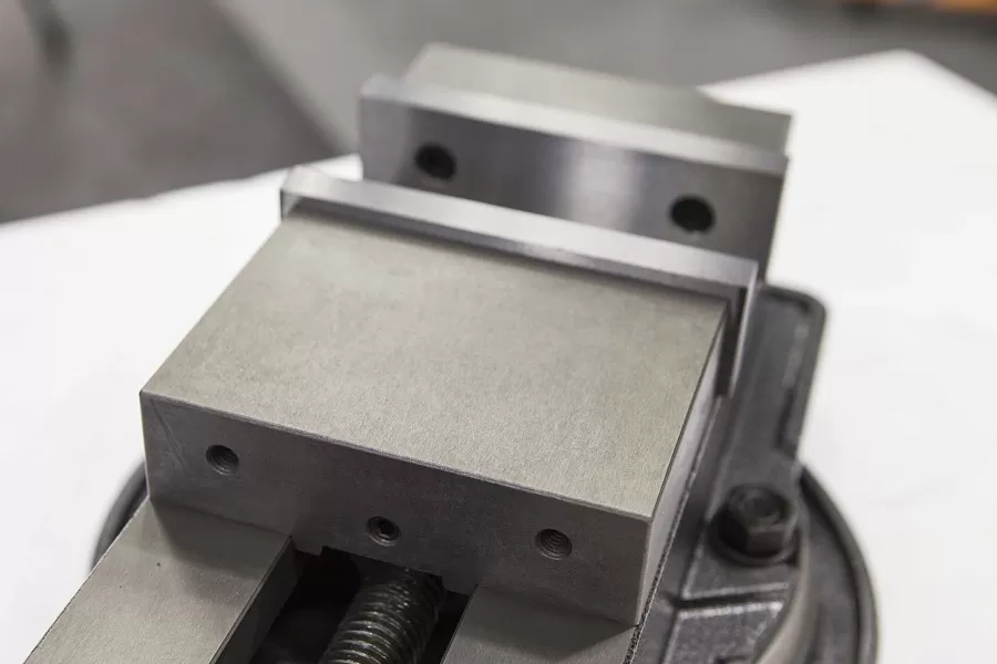 Тиски станочные Stalex QM16160