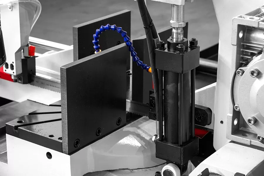 Гидравлический ленточнопильный станок Stalex BS460G-JC SERVO