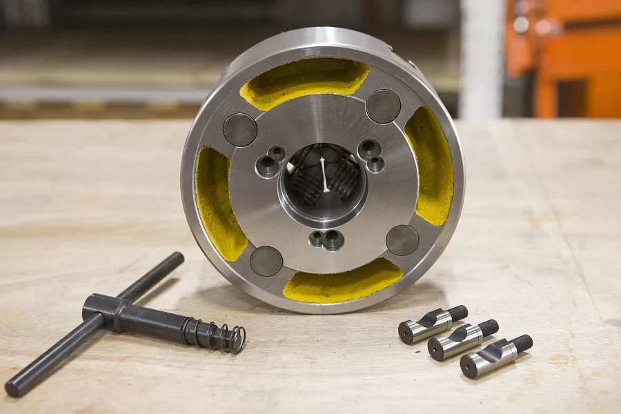 Станок токарно-винторезный Stalex C0632D/1000