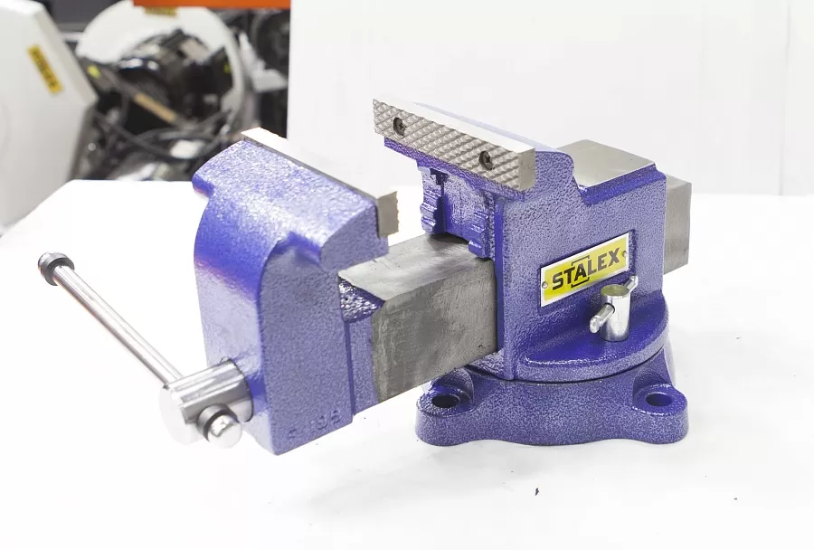 Тиски слесарные STALEX "Гризли" 100Х100 мм