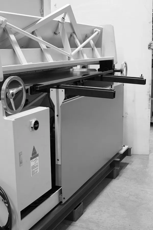 Станок листогибочный гидравлический Stalex HW2440x3.5